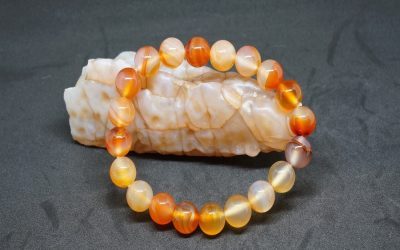 Pourquoi offrir un bracelet en pierres naturelles ?